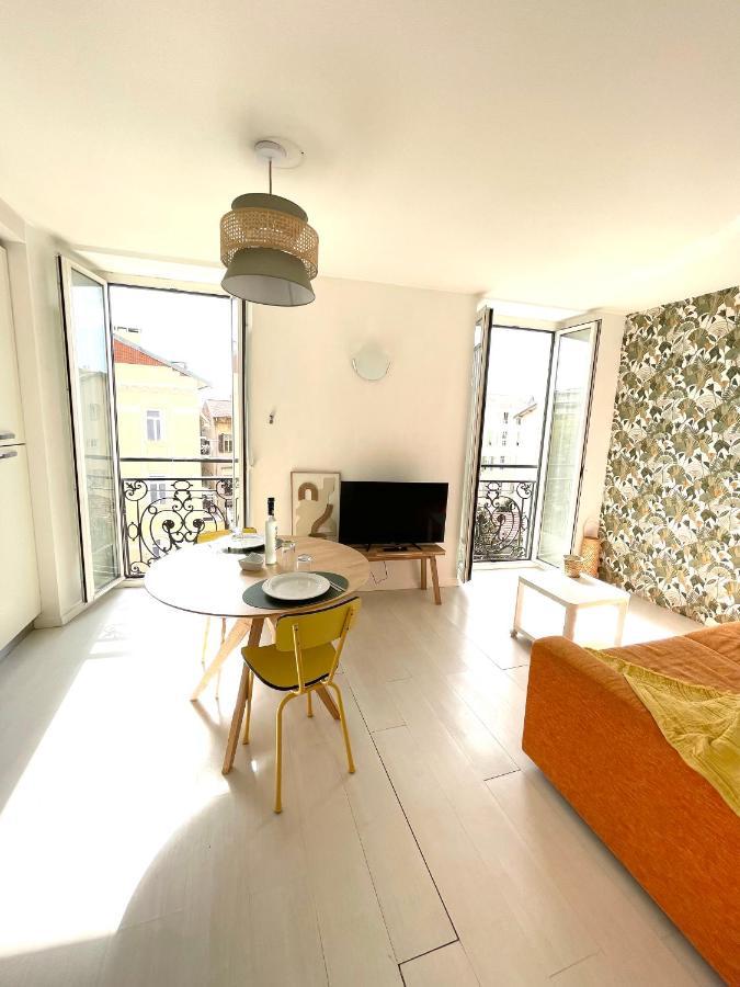Ferienwohnung Menton Studio Face Au Jardin Bioves Fetes Des Citrons 3Min De La Mer Exterior foto