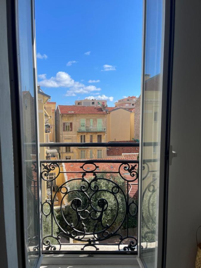 Ferienwohnung Menton Studio Face Au Jardin Bioves Fetes Des Citrons 3Min De La Mer Exterior foto