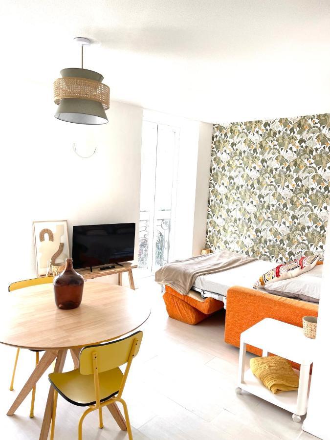 Ferienwohnung Menton Studio Face Au Jardin Bioves Fetes Des Citrons 3Min De La Mer Exterior foto